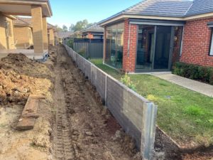 Retaining wall construction with Tight access 2