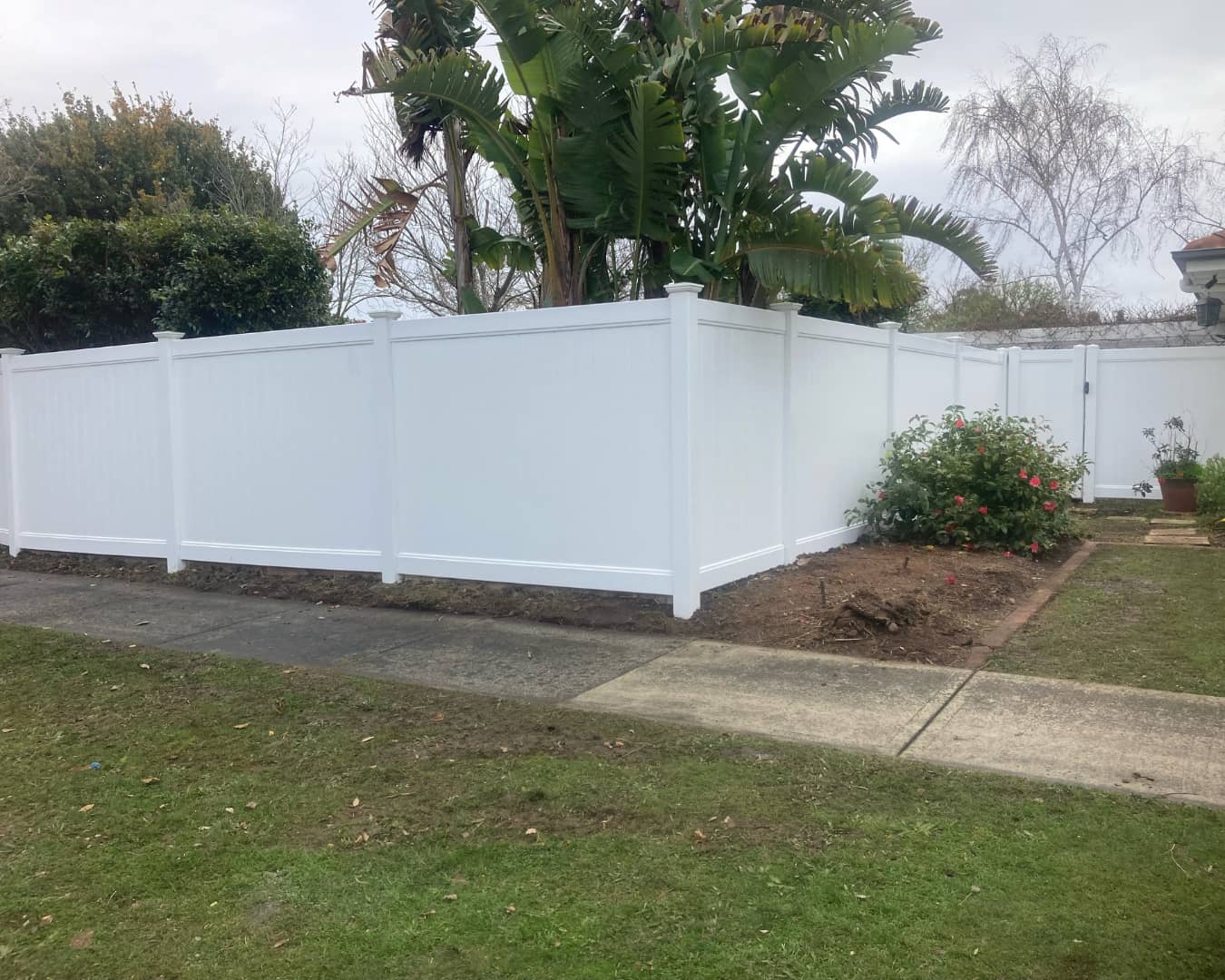 PVC Full Privacy fence & gate (Supplier POLVIN)